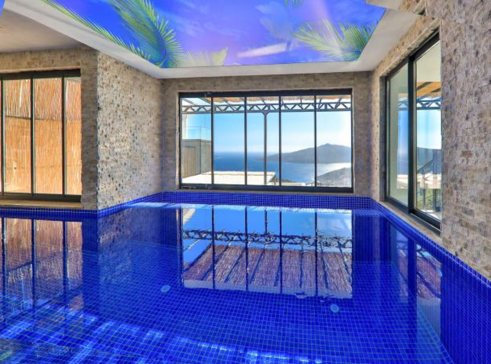 Kapalı Isıtmalı Havuzlu Villalar